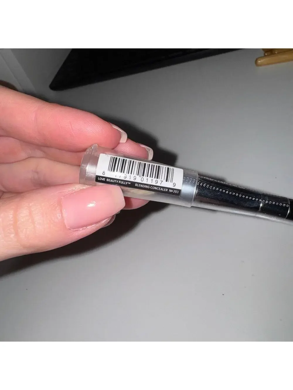 LOVE BEAUTY FULLY BLENDING CONCEALER BRUSH #203